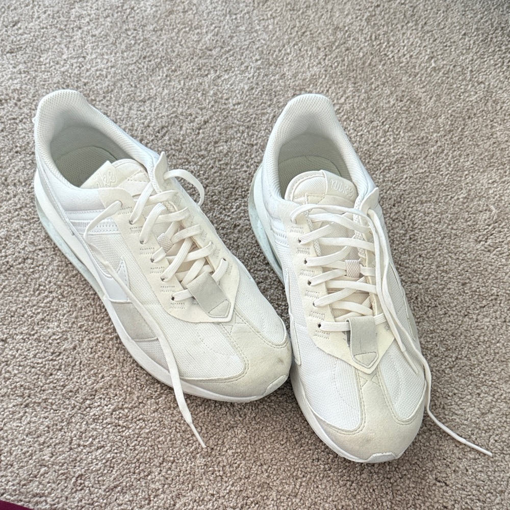Nike Air Preday sneakers